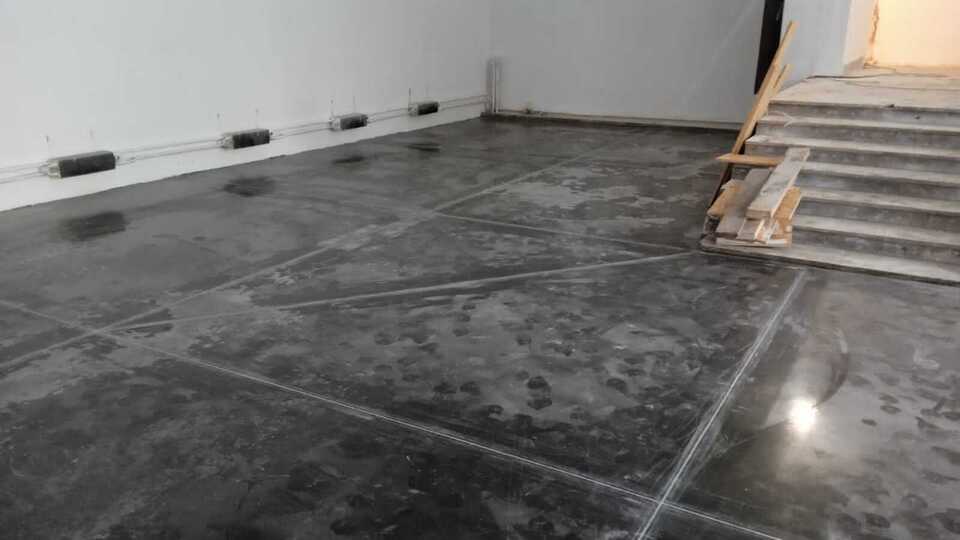 Топпинговый пол 125 м², административное здание, Москва — после