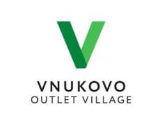 Бетонный пол с топпингом для фудкорта Vnukovo Outlet Village