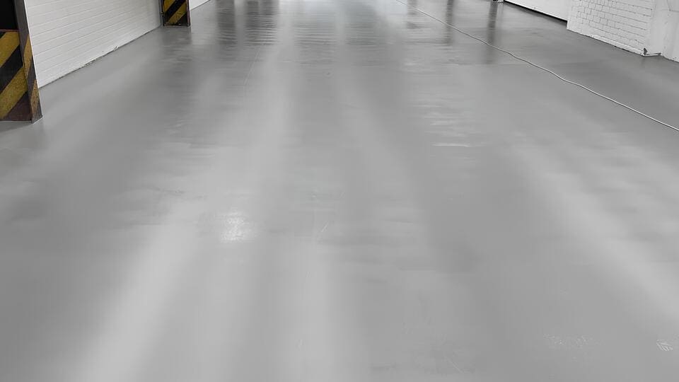 Полимерный пол 555 м², производство, Первомайское — после