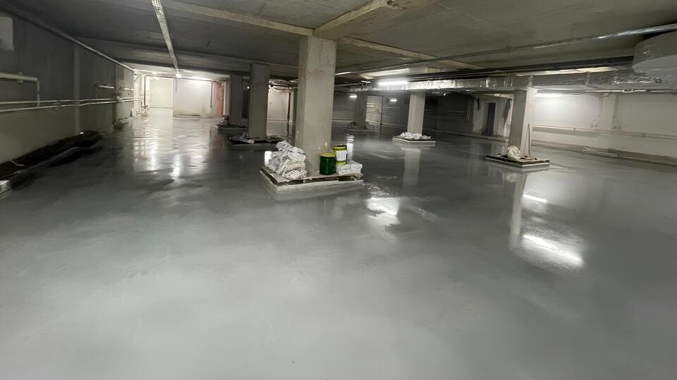 Топпинговый пол 620 м², производство, Москва — после