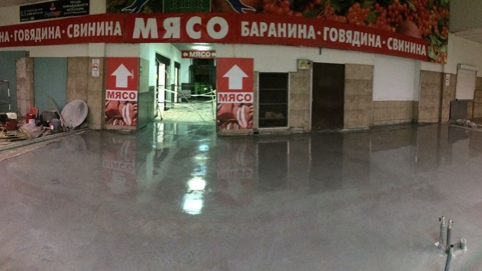 Топпинговый пол · 131 м² · торговый центр · Москва